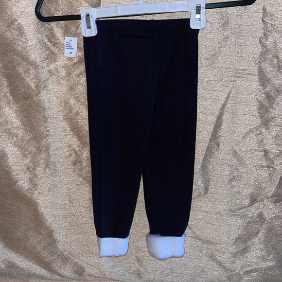 NEW.  Koala Kids Girls size 2T Santa 2 pc. Outfit.  75% cotton 25% polyester. - Picture 3 of 8